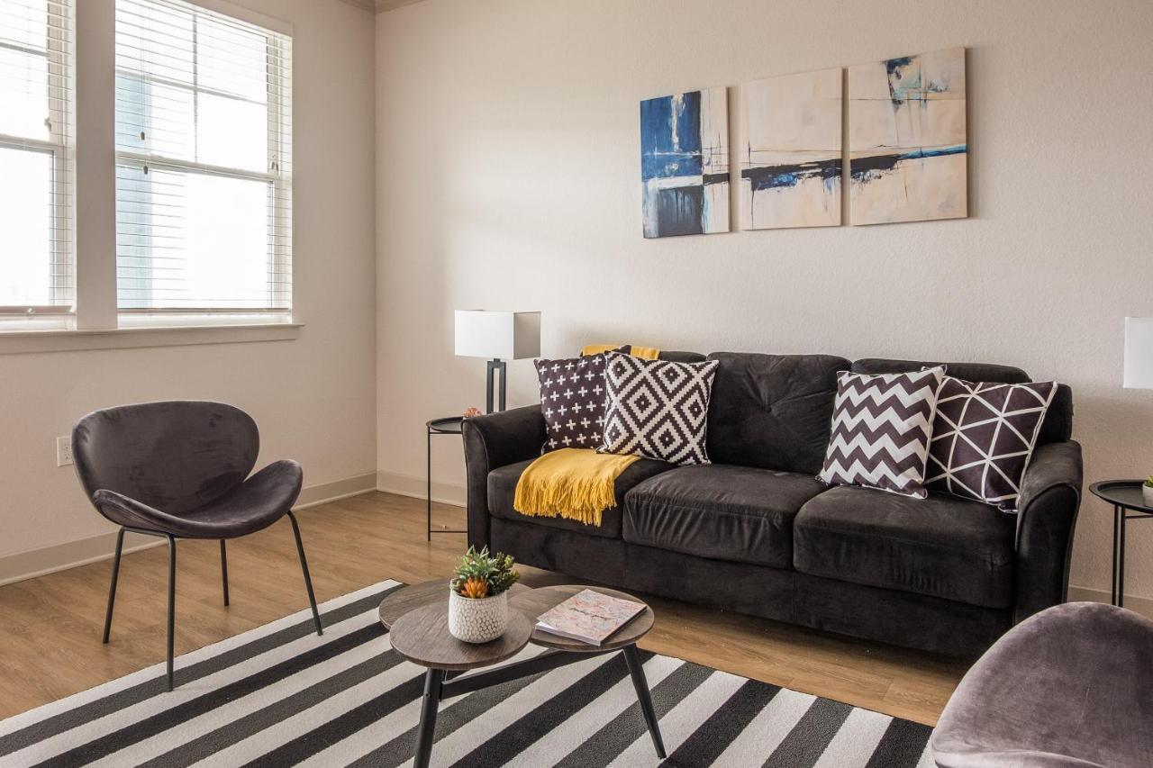 Frontdesk The Point At Tamaya Apts Jacksonville Apartment Phòng bức ảnh